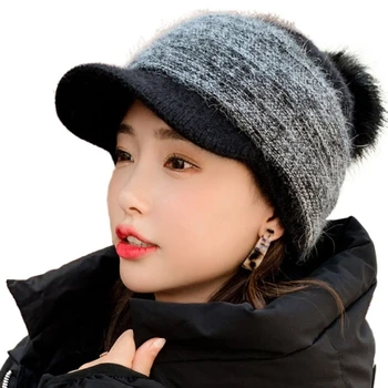 Kadın Kış Kalın Sıcak Bulanık Örgü bere vizörlü şapka Fatura Sevimli Ponpon Soğuk Hava Rüzgar Geçirmez Skullies beyzbol şapkası