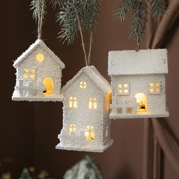 Noel led lamba Ahşap Ev İle Kar Aydınlık Kabin Yılbaşı Ağacı Asılı Süsleme Parlayan Kale Çocuklar Hediye Yeni Yıl 2023